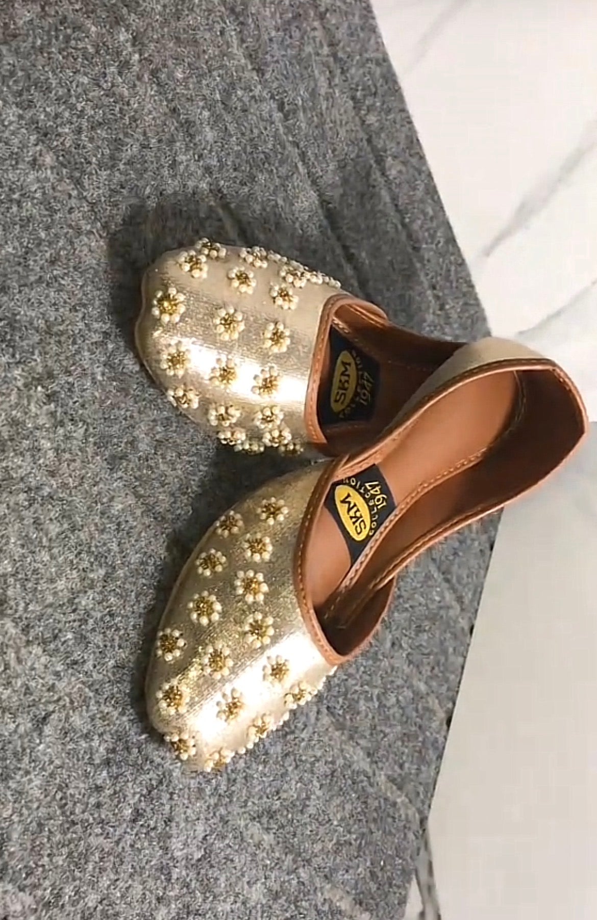 Golden Champagne Medicated Khussa